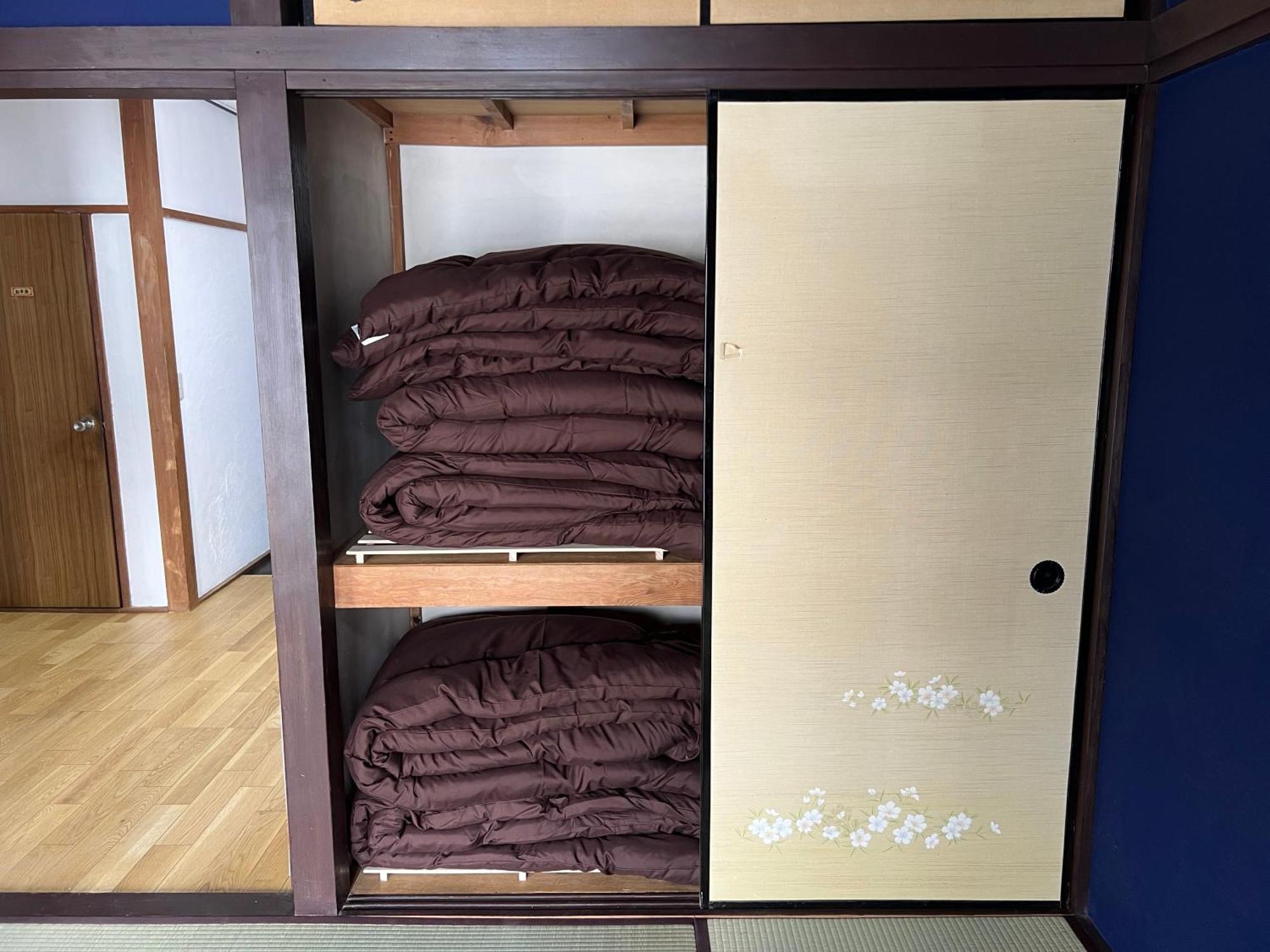ホテル江ノ島アパートメント Katase  Buitenkant foto